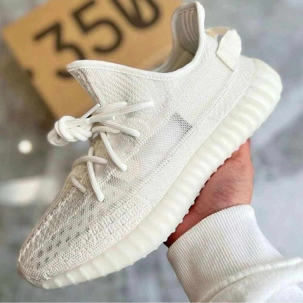 Yeezy Boost 350 V2 in Bone